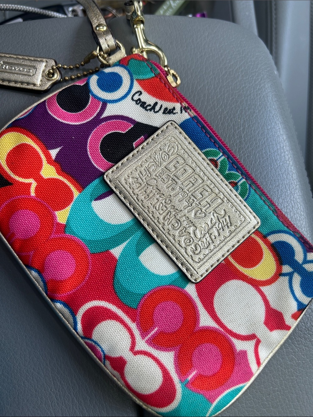 Poppy GUC Coach Multicolor Circle Print Wristlet with Metallic Trim